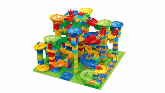 AliExpress: Tobogán de bloque pequeño para niños, juguete compatible con Lego en 0,99€
