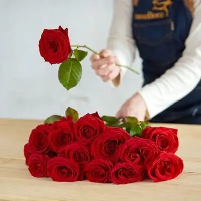 Ramos de rosas de tallo largo desde 30€ en Interflora